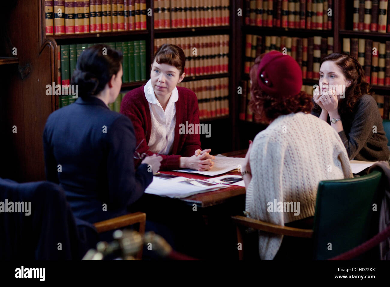 THE BLETCHLEY CIRCLE, lr Julie Graham, Anna Maxwell Martin, Rachel