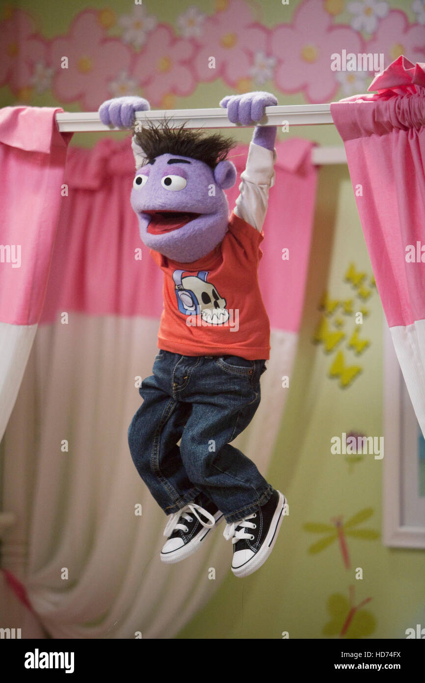 CRASH & BERNSTEIN, Crash, 'Crash Lands', (Season 1, aired Oct. 8, 2012