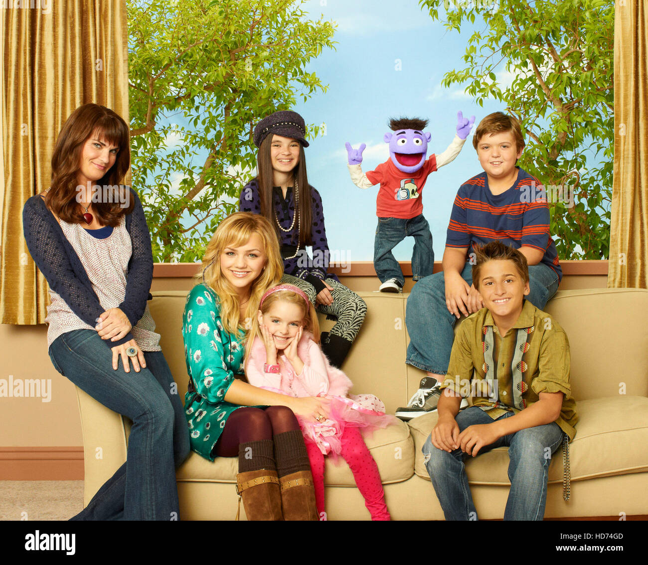 CRASH & BERNSTEIN, (from left) Mary Birdsong, Oanan Gregory, McKenna