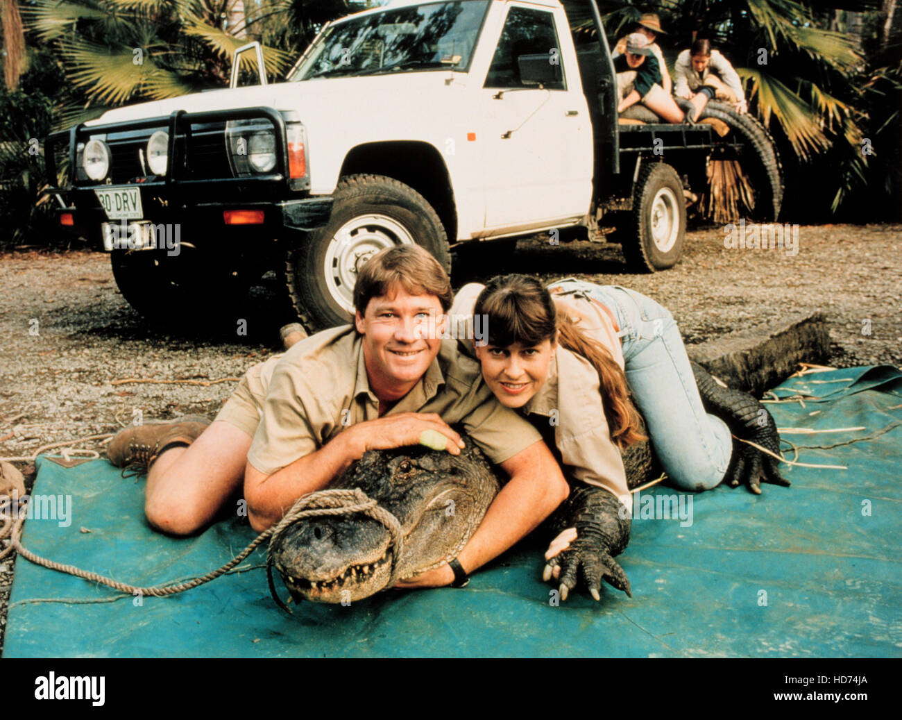 CROCODILE HUNTER, (l to r) Steve Irwin, a crocodile, Terry Irwin, aired