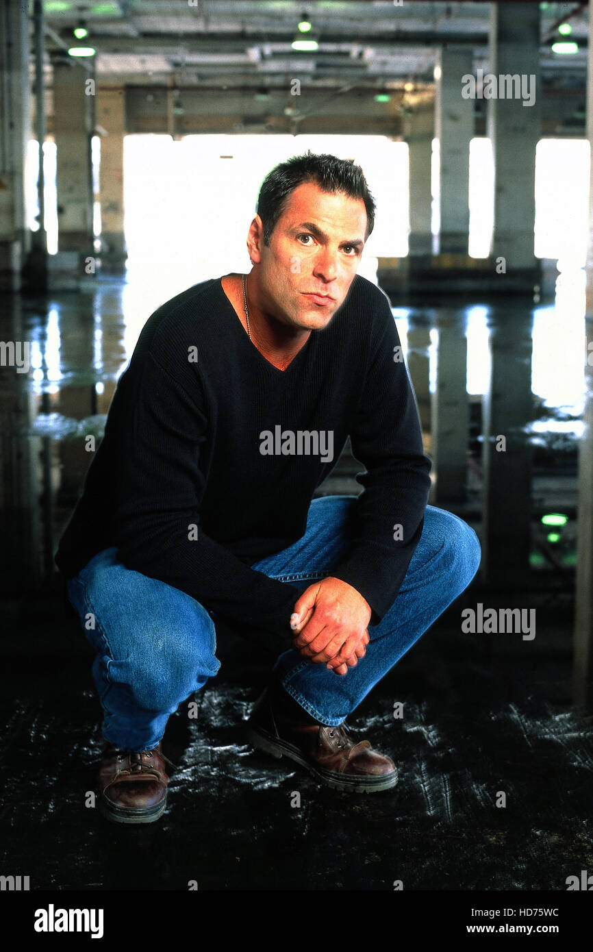 EZ STREETS, Ken Olin, Season 1, 19961997. © CBS / Courtesy Everett