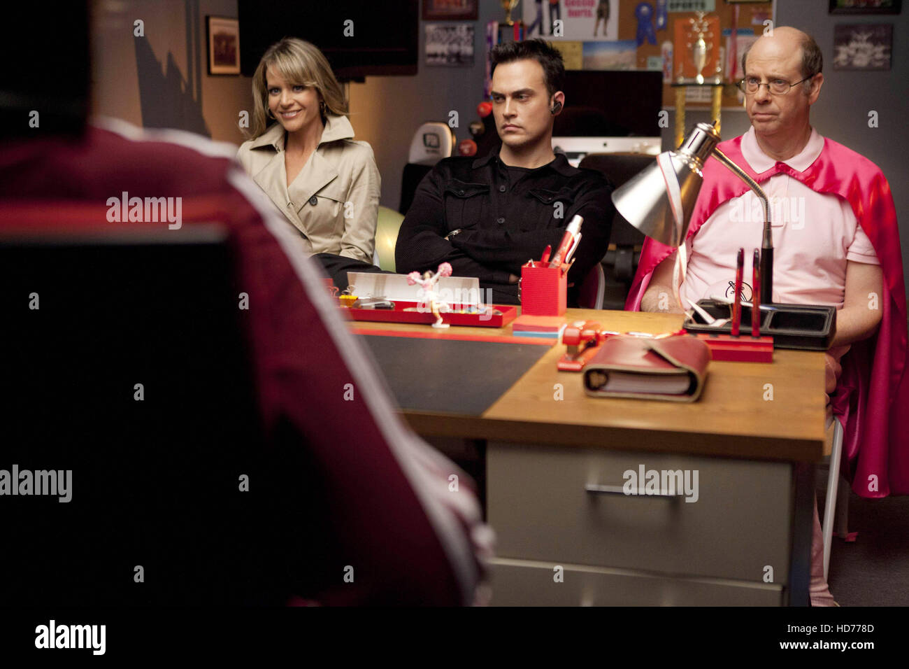 GLEE, (from left) Jessalyn Gilsig, Cheyenne Jackson, Stephen