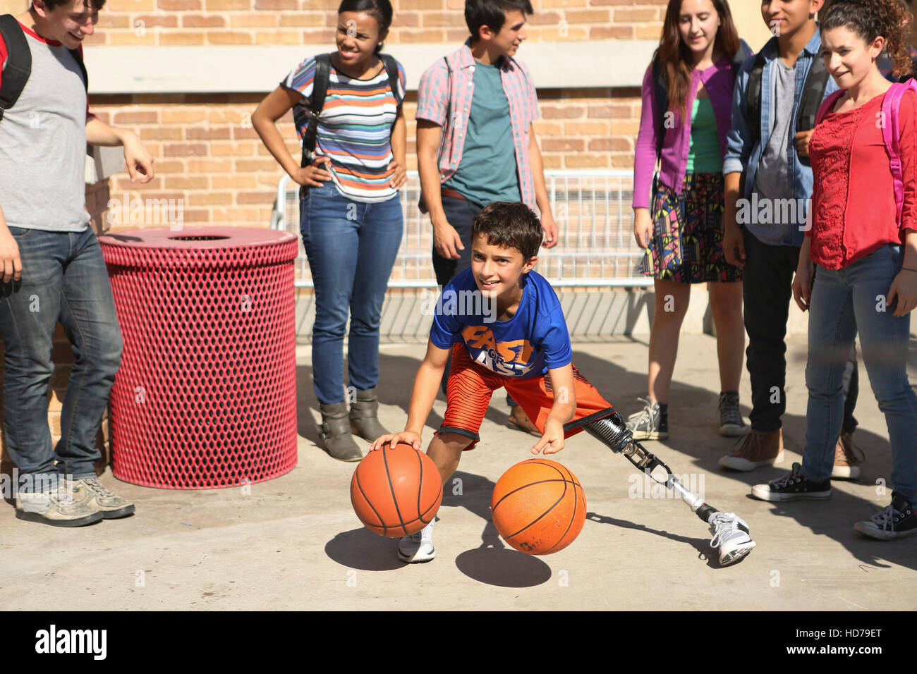 Actualizar 116+ imagen kirby buckets en español Abzlocal.mx