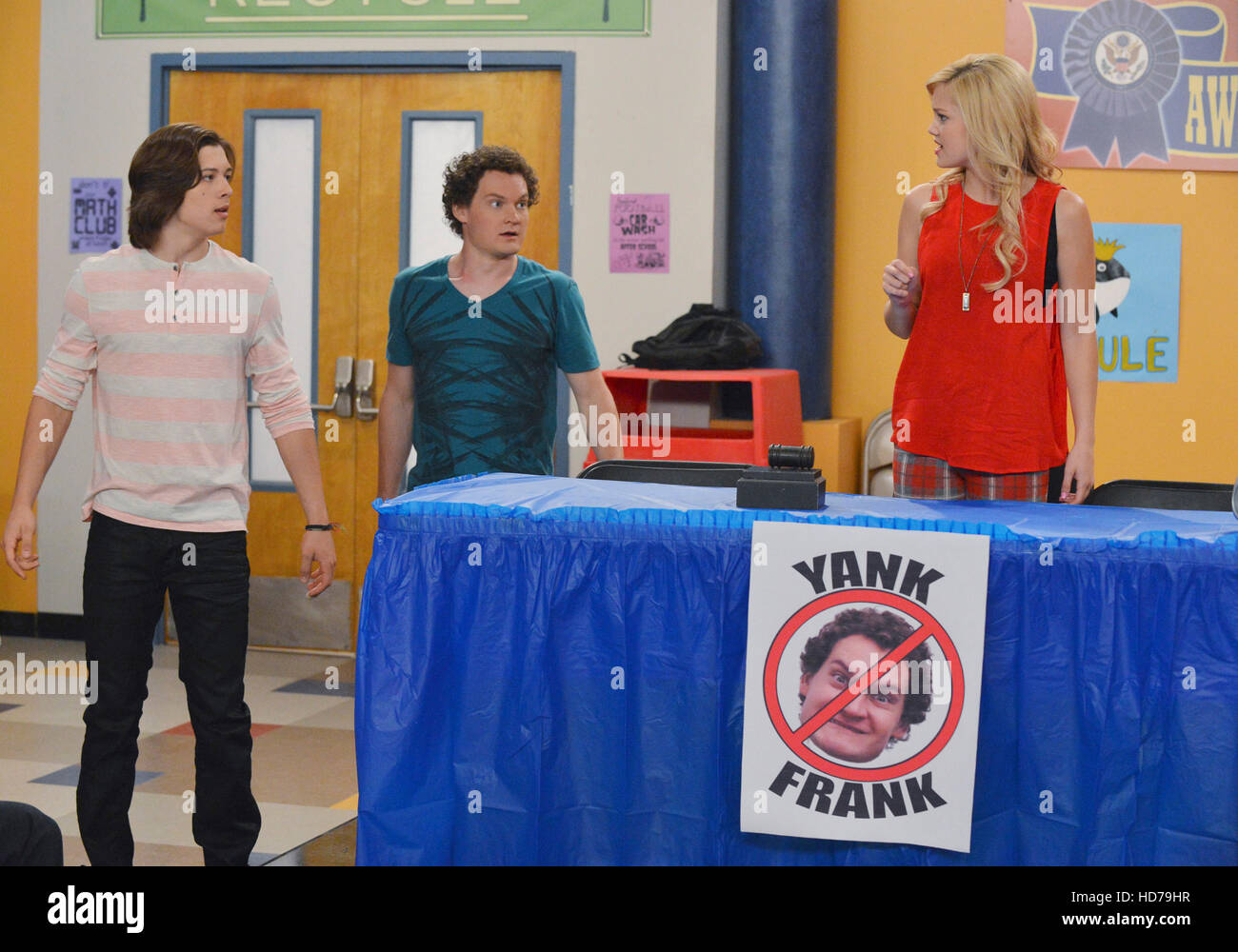 KICKIN' IT, (from left) Leo Howard, Wayne Dalglish, Oliva Holt, 'Jack