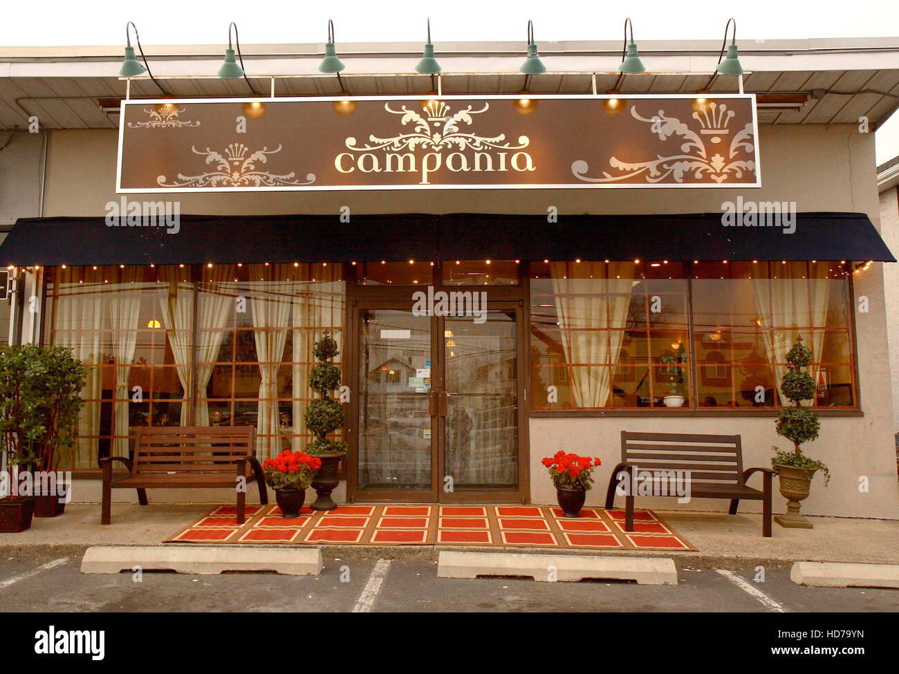 KITCHEN NIGHTMARES, restaurant Campania (in Fair Lawn, NJ), owned by