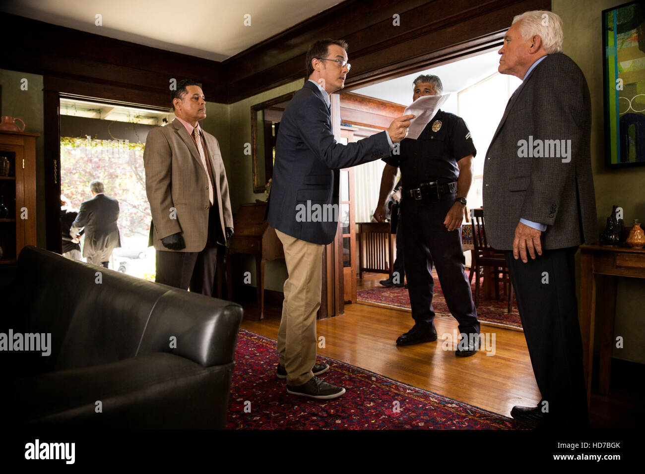 MAJOR CRIMES, l-r: Raymond Cruz, G.W. Bailey in 'Pick Your Poison ...