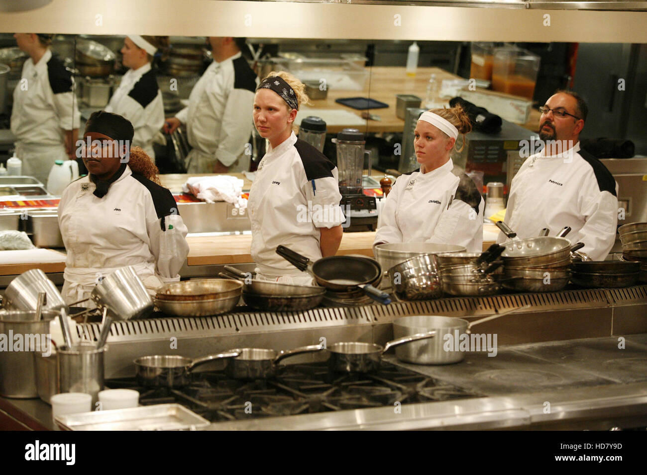 HELL'S KITCHEN, (from left) contestants Jen Gavin, Corey Earling