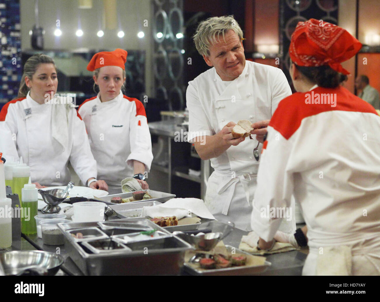 HELL'S KITCHEN, (from left) 'Red Team' contestants with chef Gordon