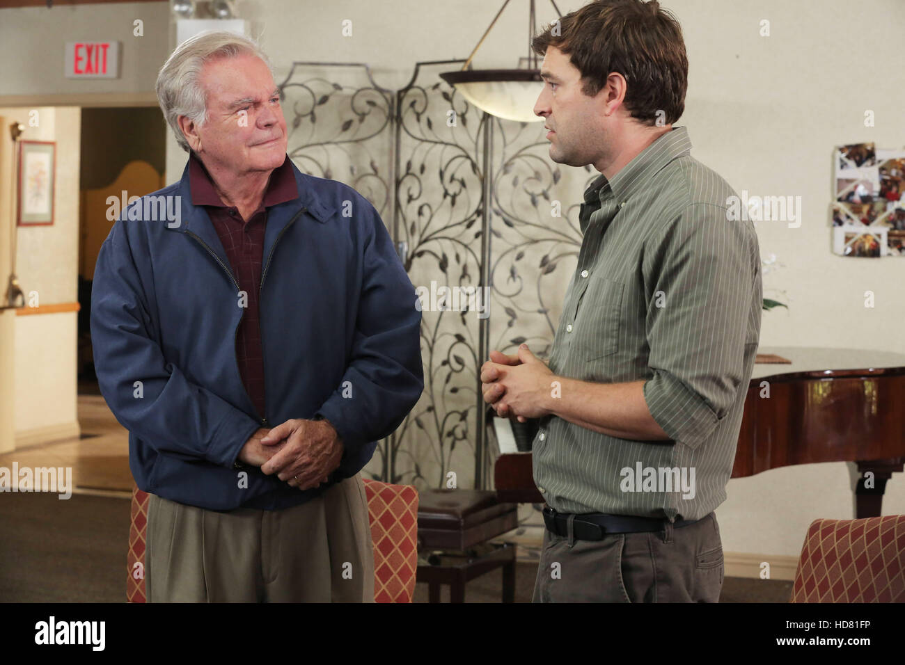 THE LEAGUE, l-r: Robert Wagner, Mark Duplass in 'Bro-lo El Cordero ...
