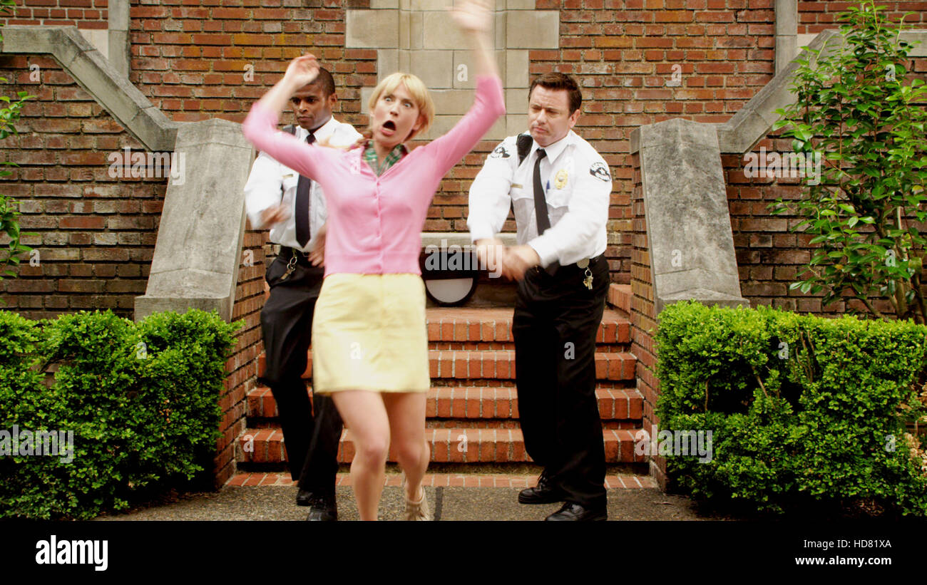 LEVERAGE, Beth Riesgraf (center), 'The Experimental Job', (Season 4, ep