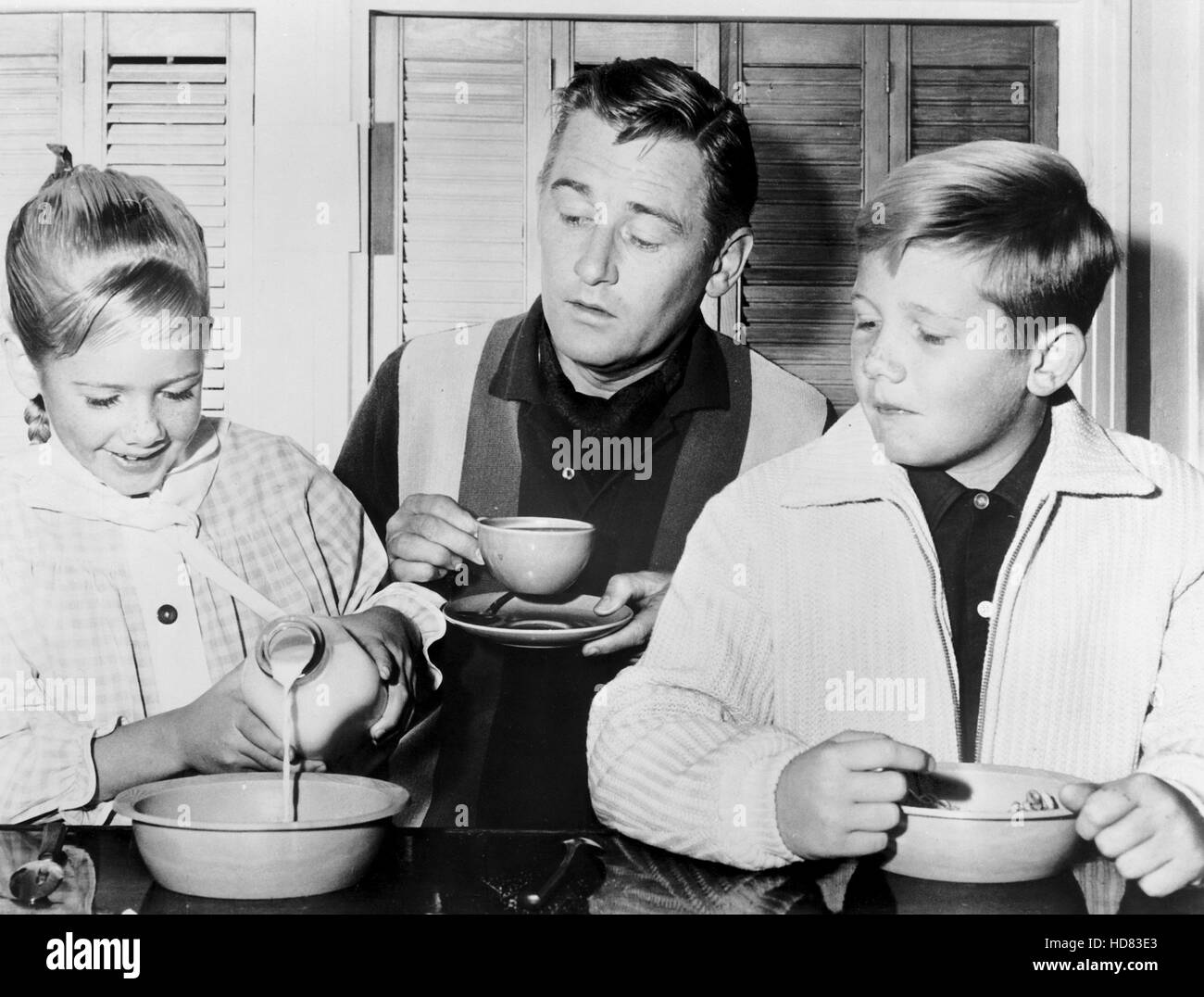 MR. ED, season 5 episode 25, Alan Young (center), Jon Provost (right ...