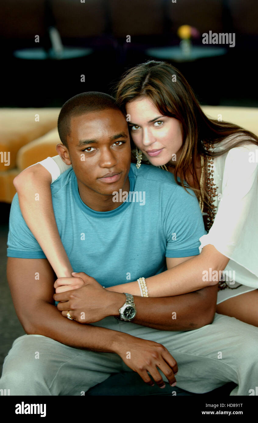 SOUTH BEACH, Lee Thompson Young, Odette Yustman, 'Pilot', (aired January  11, 2006), 2006. photo: Anthony Neste / © Paramount Stock Photo - Alamy