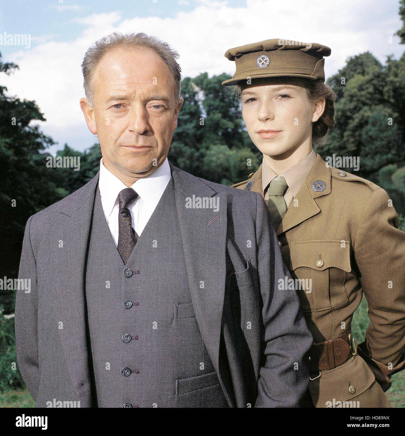 FOYLE'S WAR, (aka EXXON/MOBIL'S MASTERPIECE THEATRE), Michael Kitchen, Honeysuckle Weeks, 2002