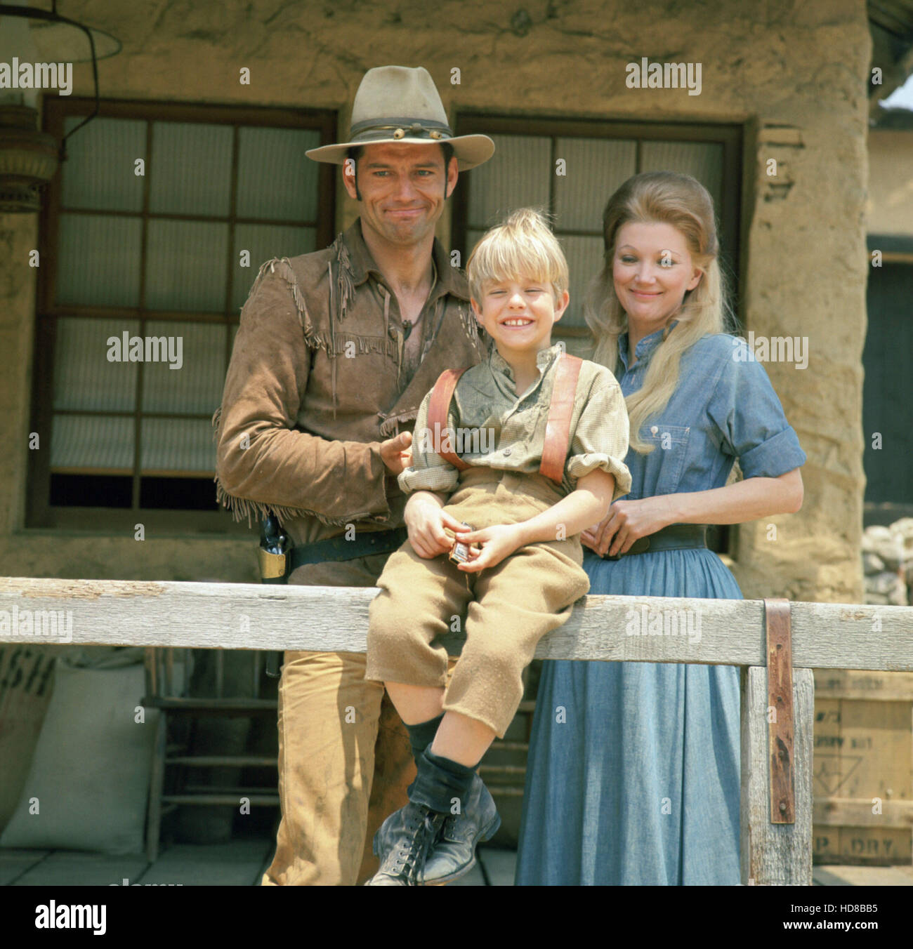 HONDO, Ralph Taeger, Buddy Foster, Kathie Browne, 1967 Stock Photo Alamy