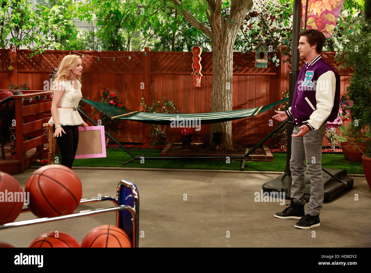 LIV AND MADDIE, (from left): Dove Cameron, Ryan McCartan, 'Twin-A-Rooney',  (Season 1, ep. 101, aired July 19, 2013), 2013 Stock Photo - Alamy, image size:1300x956