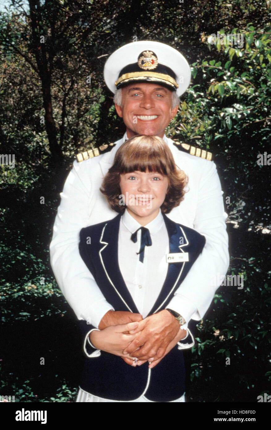 THE LOVE BOAT, Gavin MacLeod, Jill Whelan, 19771986. © Aaron Spelling