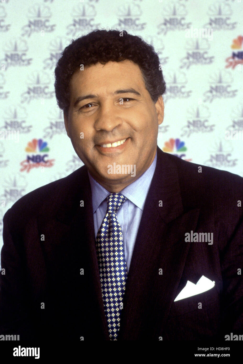THE NFL ON NBC, Greg Gumbel, (1997), 1960-98. Photo: Kimberly Butler