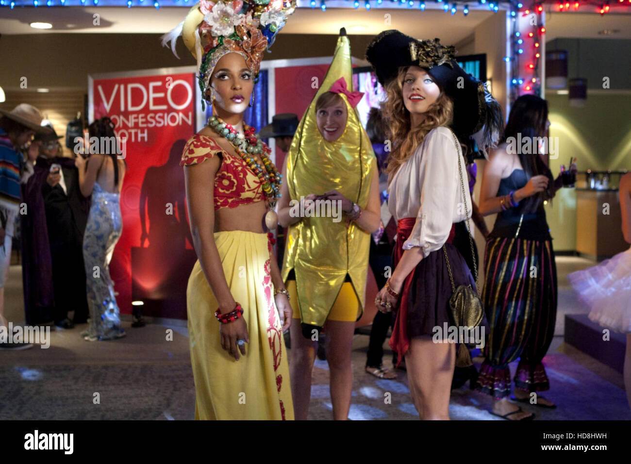 90210, lr Megalyn Echikunwoke, AnnaLynne McCord in 'It's the Great