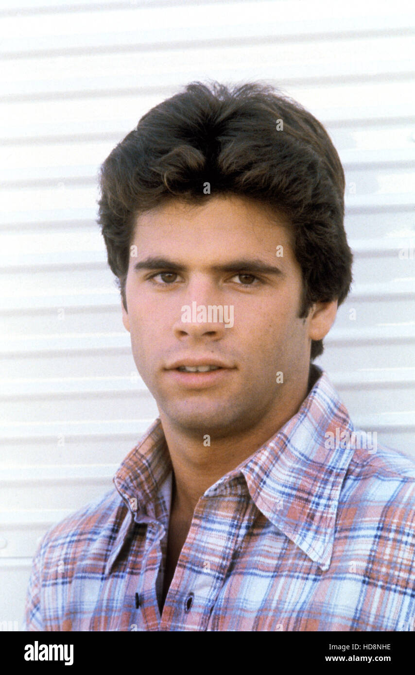SECRETS OF MIDLAND HEIGHTS, Lorenzo Lamas, 1980-81. © Lorimar