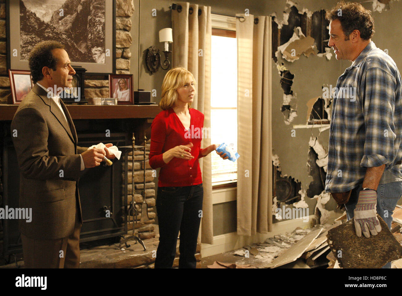MONK, (from left) Tony Shalhoub, Traylor Howard, Brad Garrett, 'Mr. Monk Buys a House', (Season