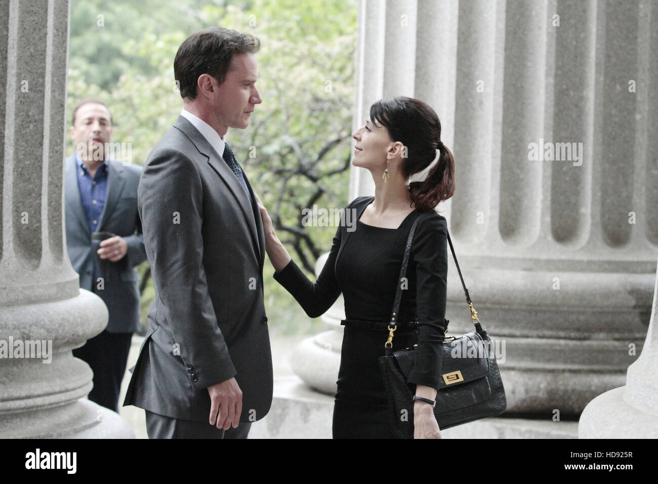 WHITE COLLAR, (from left): Tim DeKay, Perrey Reeves, &lsquo;Compromising