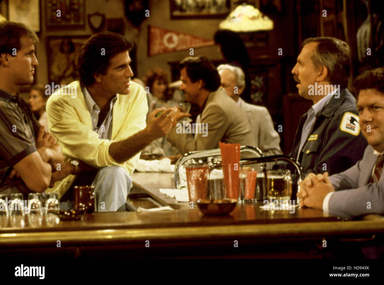 CHEERS, Woody Harrelson, Ted Danson, John Ratzenberger, Wendt