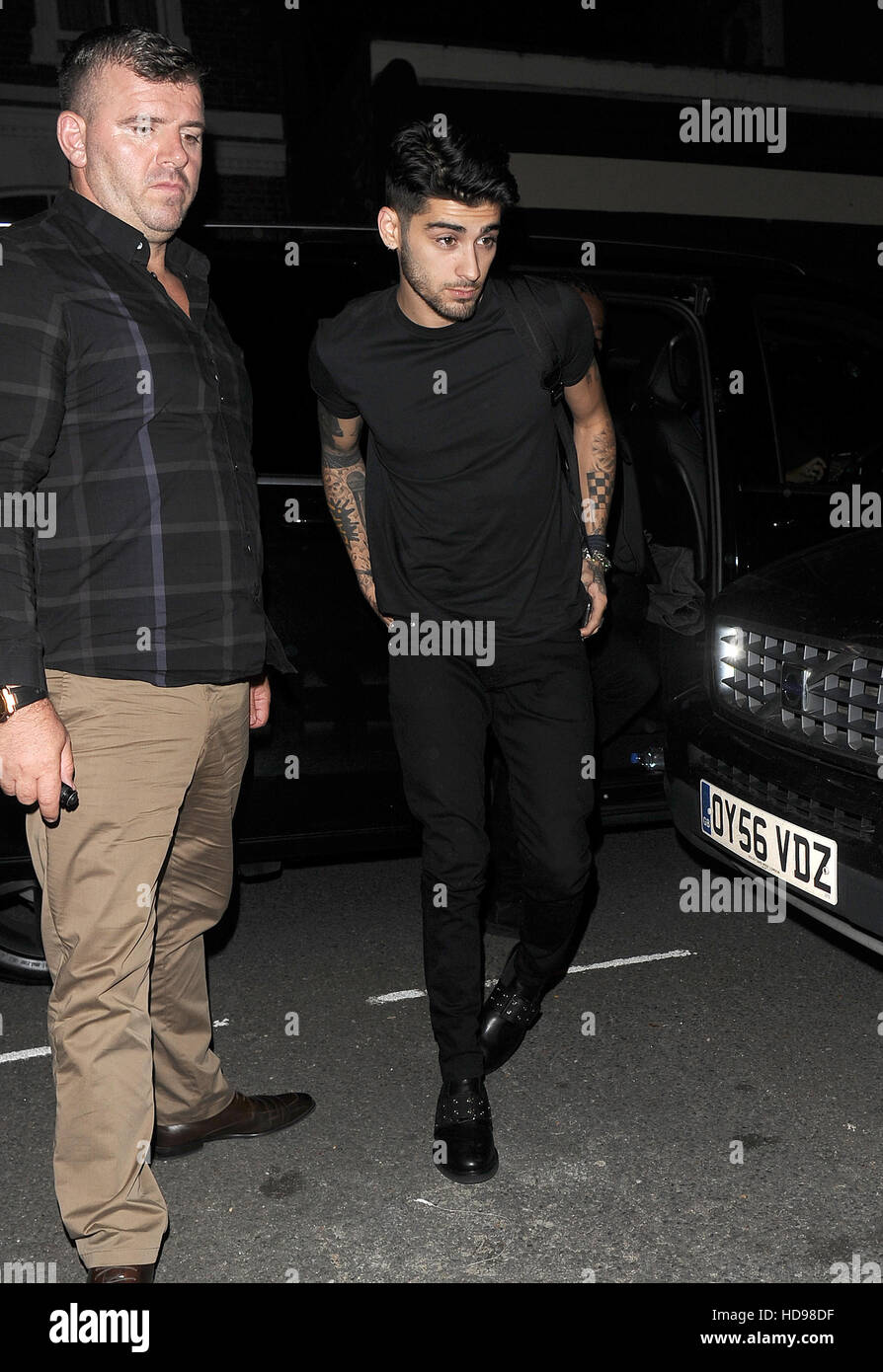 Zayn Malik Heads To A Recording Studio Late At Night While
