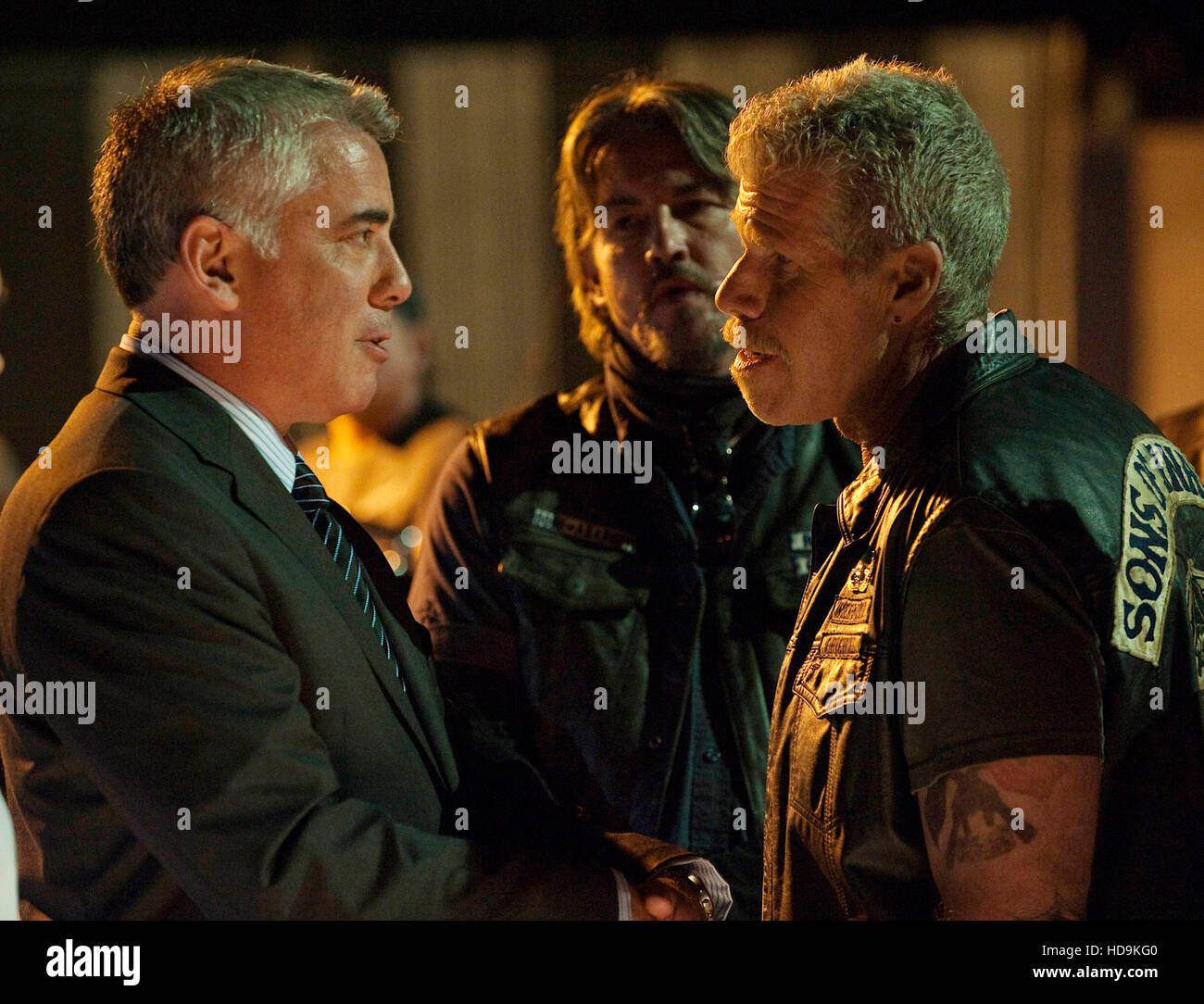 SONS OF ANARCHY, (from left) Adam Arkin, Ron Perlman, 'Albification