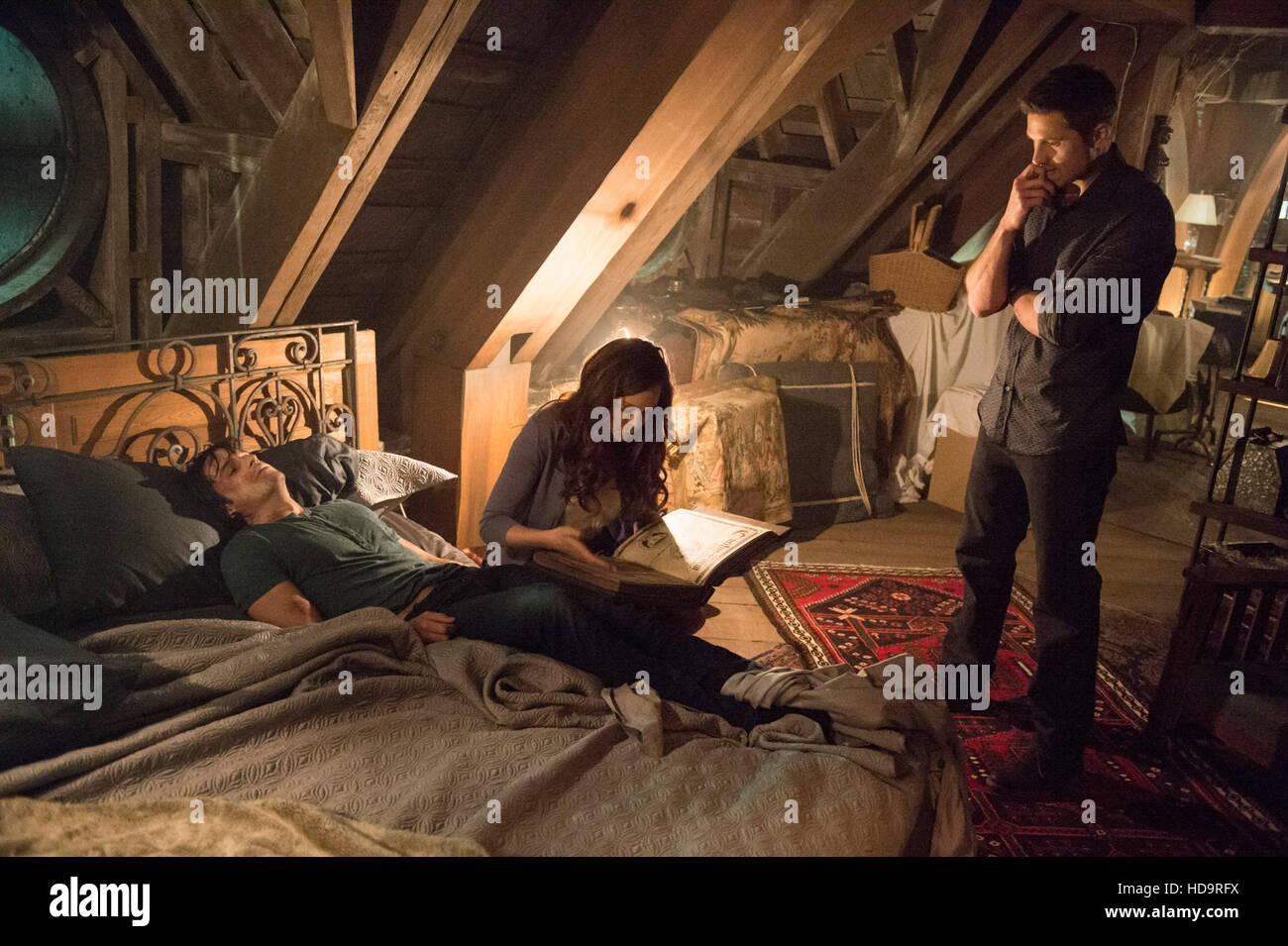 Films Et Séries Tv Avec Daniel Di Tomasso WITCHES OF EAST END, (from left): Daniel Di Tomasso, Rachel Boston, Eric  Winter, 'The Brothers Grimoire', (Season 2, ep. 204 Stock Photo - Alamy