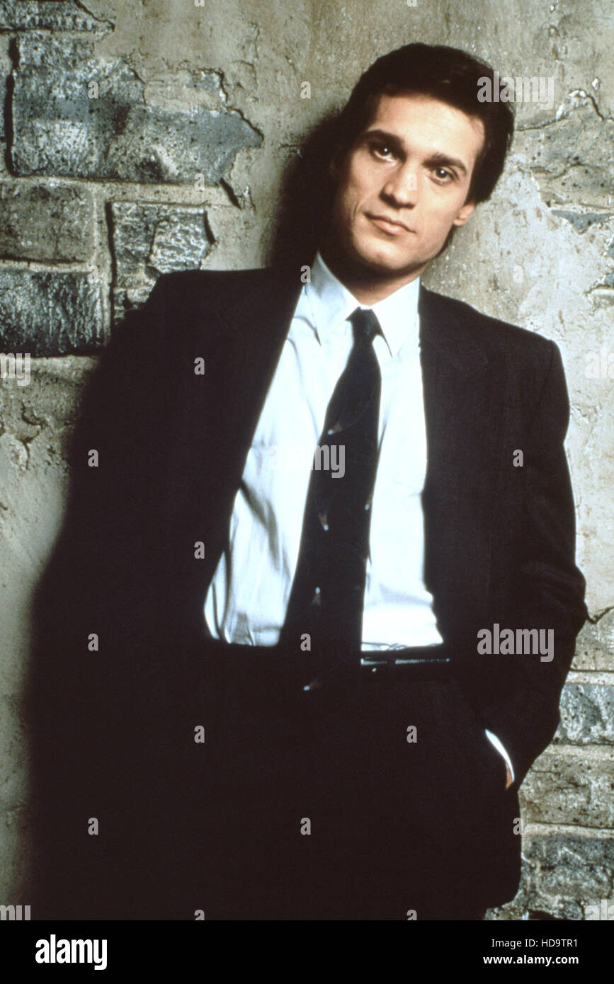 BEAUTY & THE BEAST, Jay Acovone, 198790. © CBS / Courtesy Everett