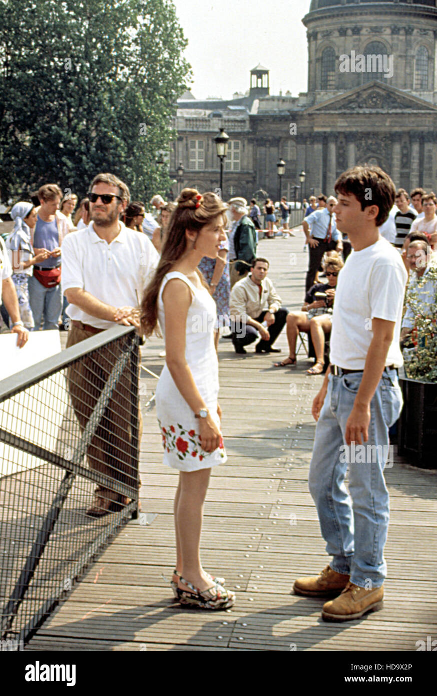 BLOSSOM, Mayim Bialik, David Lascher, 1991-95, episode 'Blossom in Paris'  aired 9/19/93, (c)Touchstone Television/courtesy Stock Photo - Alamy