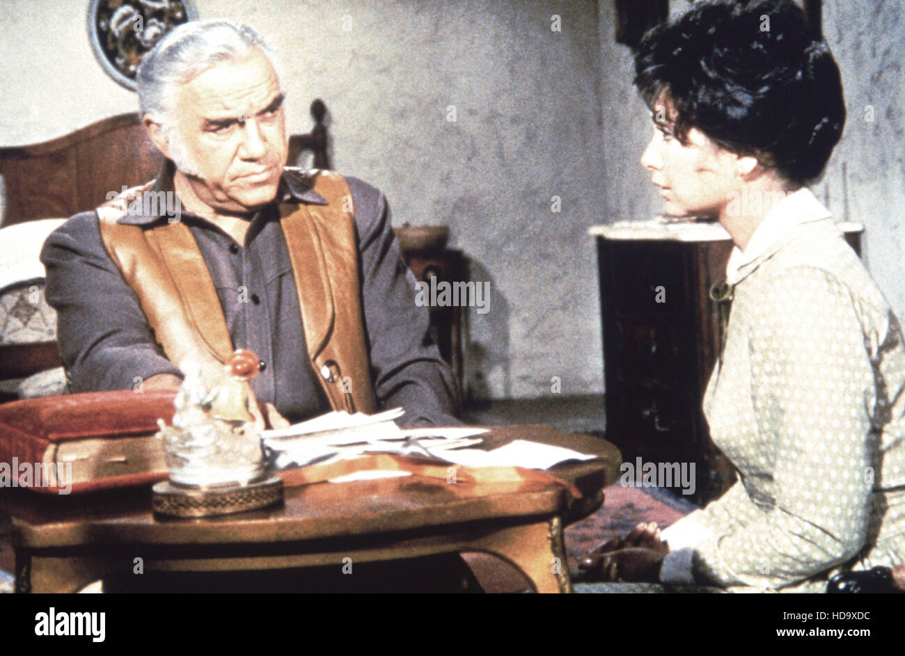 BONANZA, (from left) Lorne Greene, Suzanne Pleshette, 'A Place To Hide