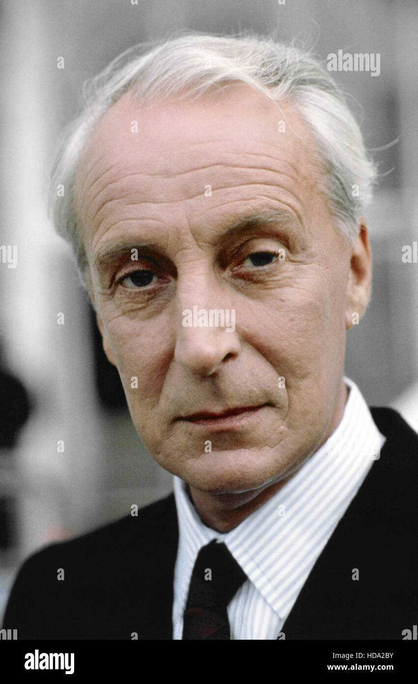 HOUSE OF CARDS, Ian Richardson, 1990, © BBC/courtesy Everett Collection ...