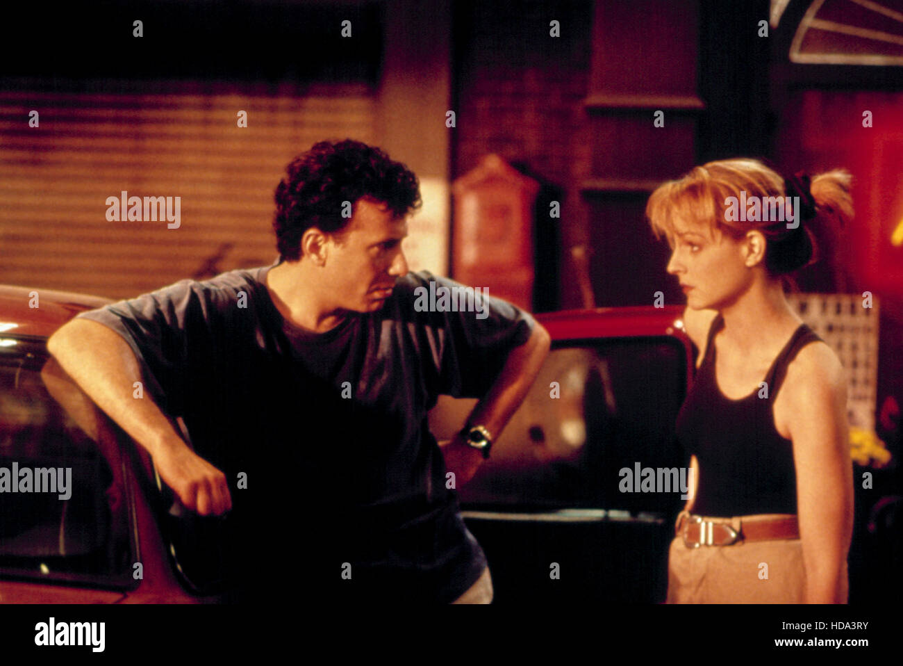 MAD ABOUT YOU, Paul Reiser, Helen Hunt, 19921999 [1992 episode] Stock