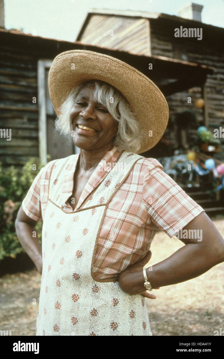 MAMA FLORA'S FAMILY, Cicely Tyson, 1998. © Hallmark Entertainment