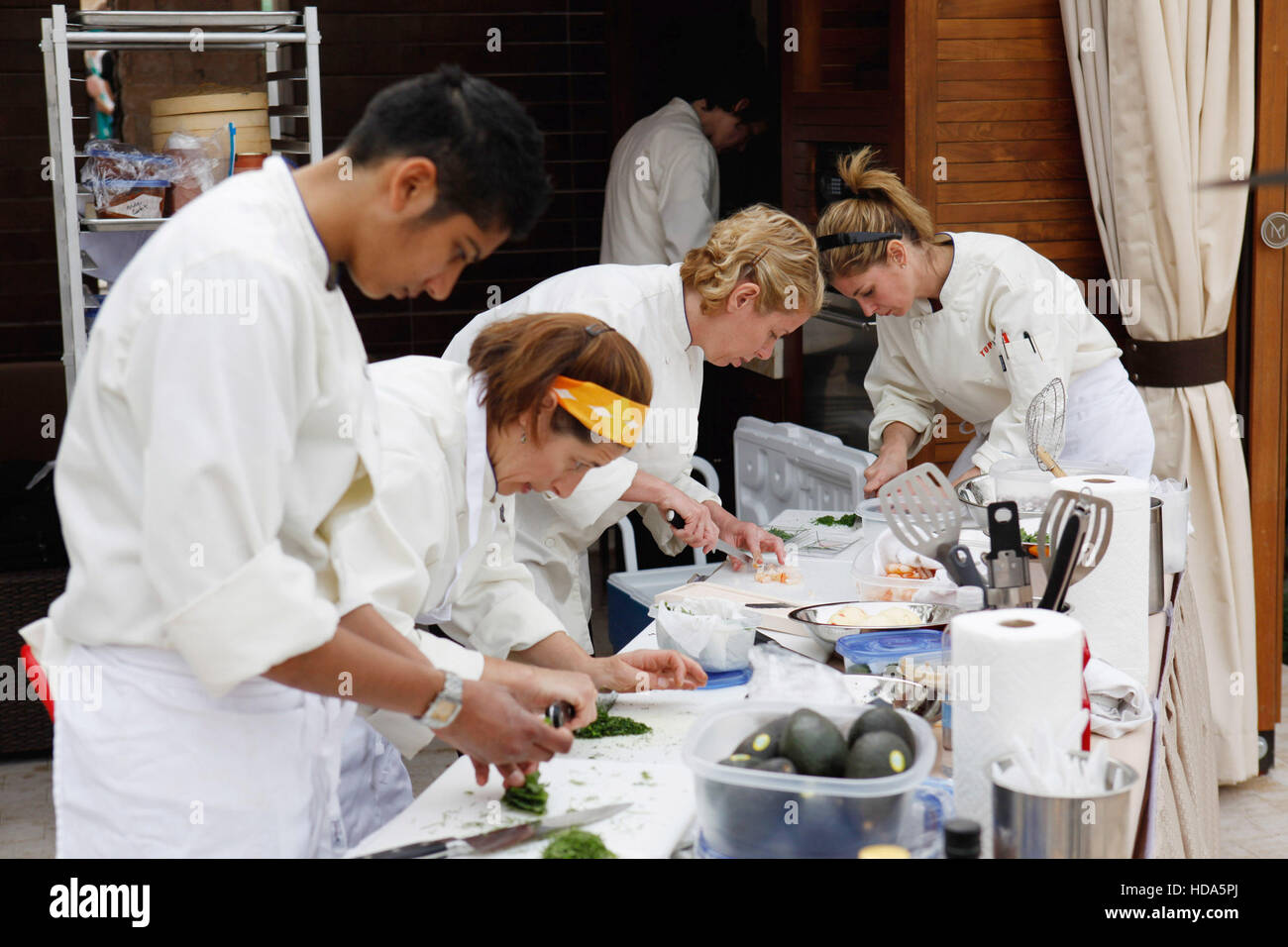 TOP CHEF, (from left) contestant chef Preeti Mistry, Laurine Wickett