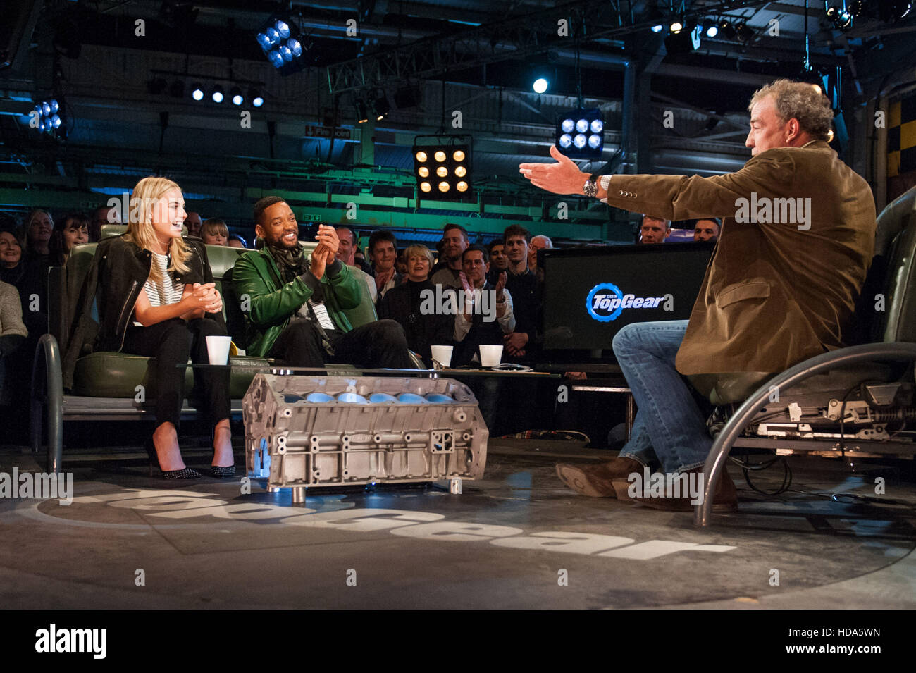 TOP GEAR, (from left): Margot Robbie, Will Smith, Jeremy Clarkson (back to  camera), (Season 22, ep. 22.4, aired Feb. 15, 2015 Stock Photo - Alamy