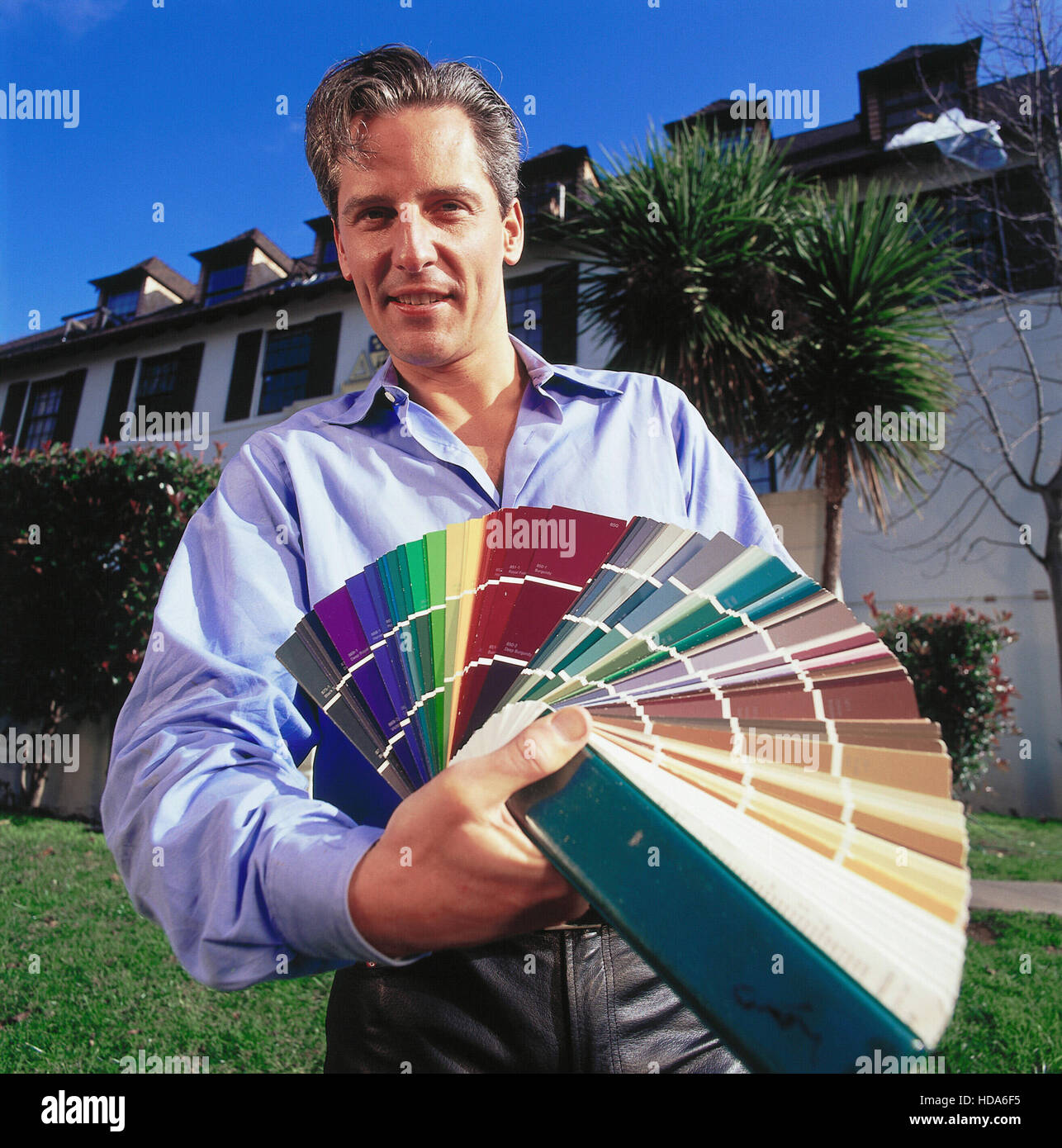 TRADING SPACES, Designer Douglas Wilson, 200008, © A. Smith & Co