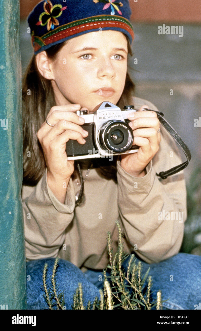 THE ADVENTURES OF SHIRLEY HOLMES, Meredith Henderson, (1998), 1996-2000. ©  Forefront Entertainment / Courtesy: Everett Stock Photo - Alamy