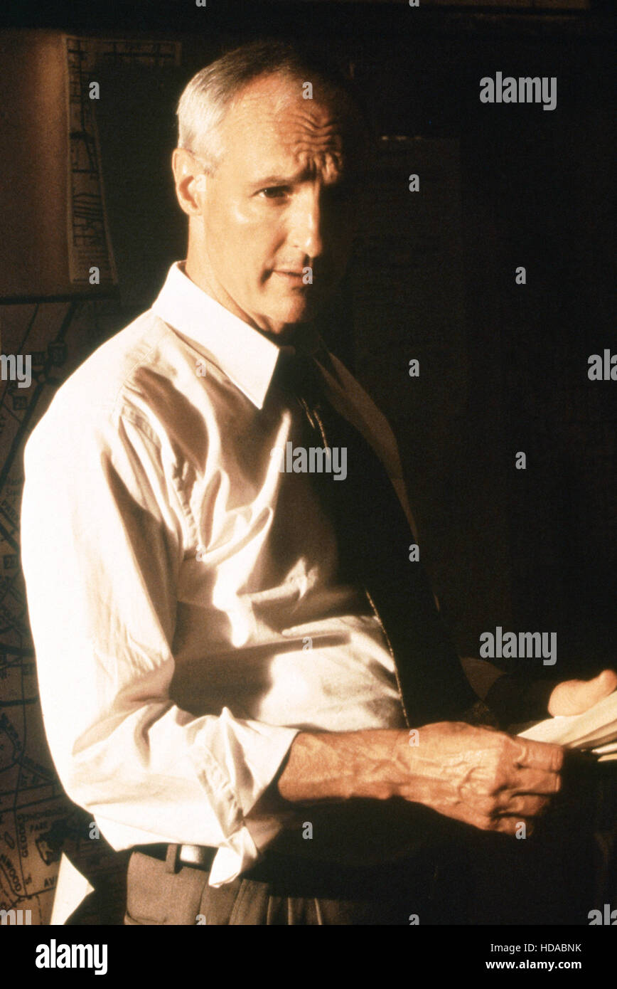 87TH PRECINCT HEATWAVE (aka ED McBAIN'S 87TH PRECINCT HEATWAVE), Michael Gross, 1997. © Hearst