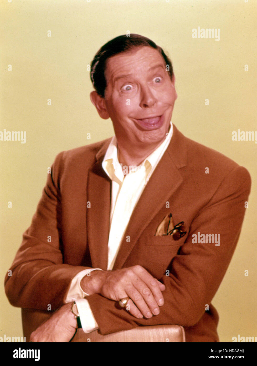 THE MILTON BERLE SHOW, 1966, Milton Berle Stock Photo Alamy(04)