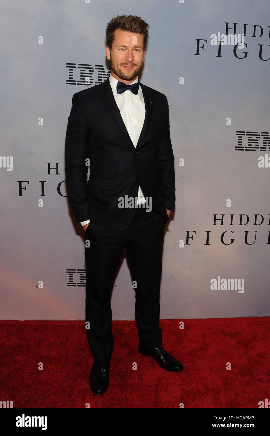 NEW YORK, NY - DECEMBER 10: Actor Glen Powell attends the ‘Hidden