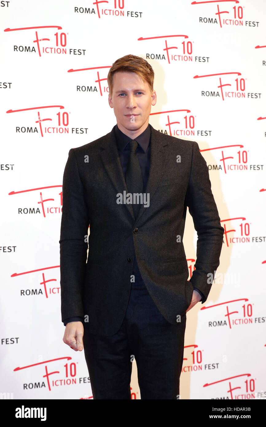 Dustin lance black hi-res stock photography and images - Alamy