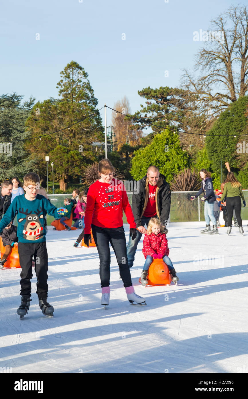 Bournemouth, Dorset, UK 11 December 2016. Visitors enjoy skating on the