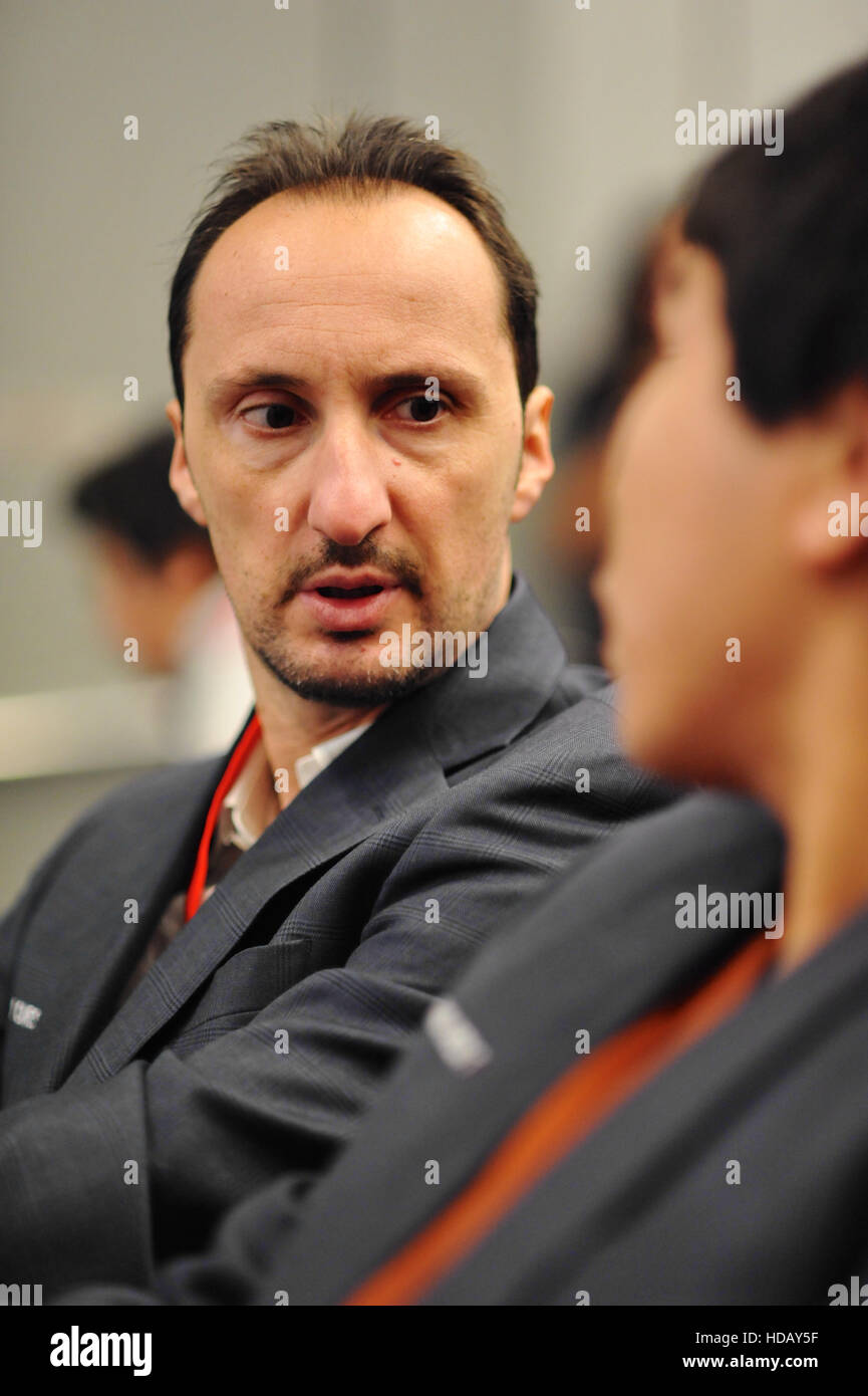 Bul gaming hi-res stock photography and images - Alamy