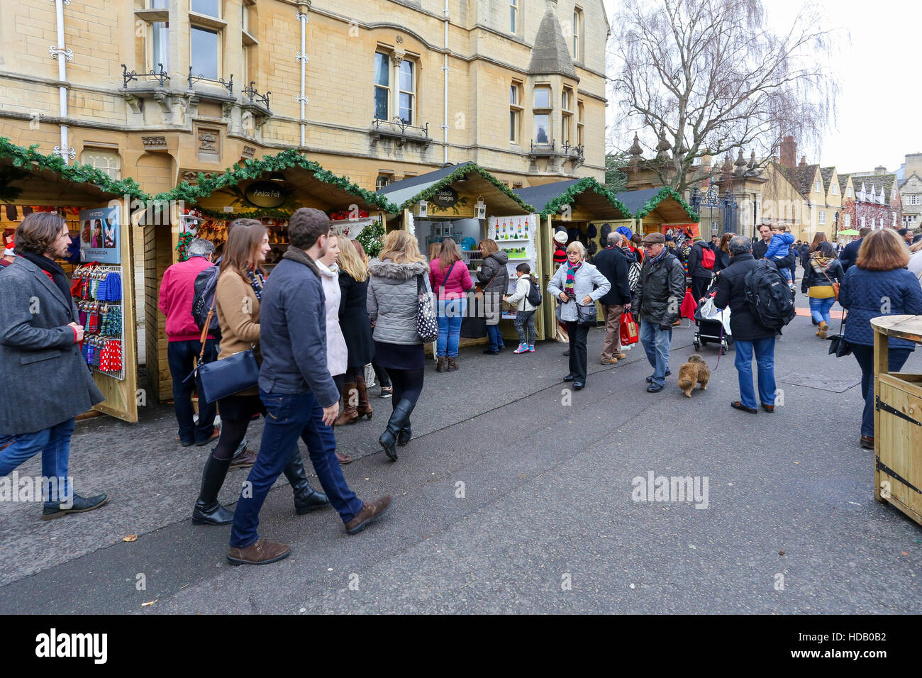 Oxford broad street christmas market hires stock photography and
