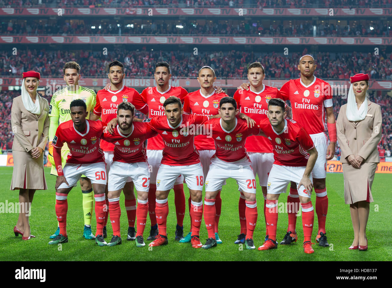 December 11, 2016. Lisbon, Portugal. Benfica's starting team for the game SL Benfica vs Sporting CP Credit:  Alexandre de Sousa/Alamy Live News Stock Photo