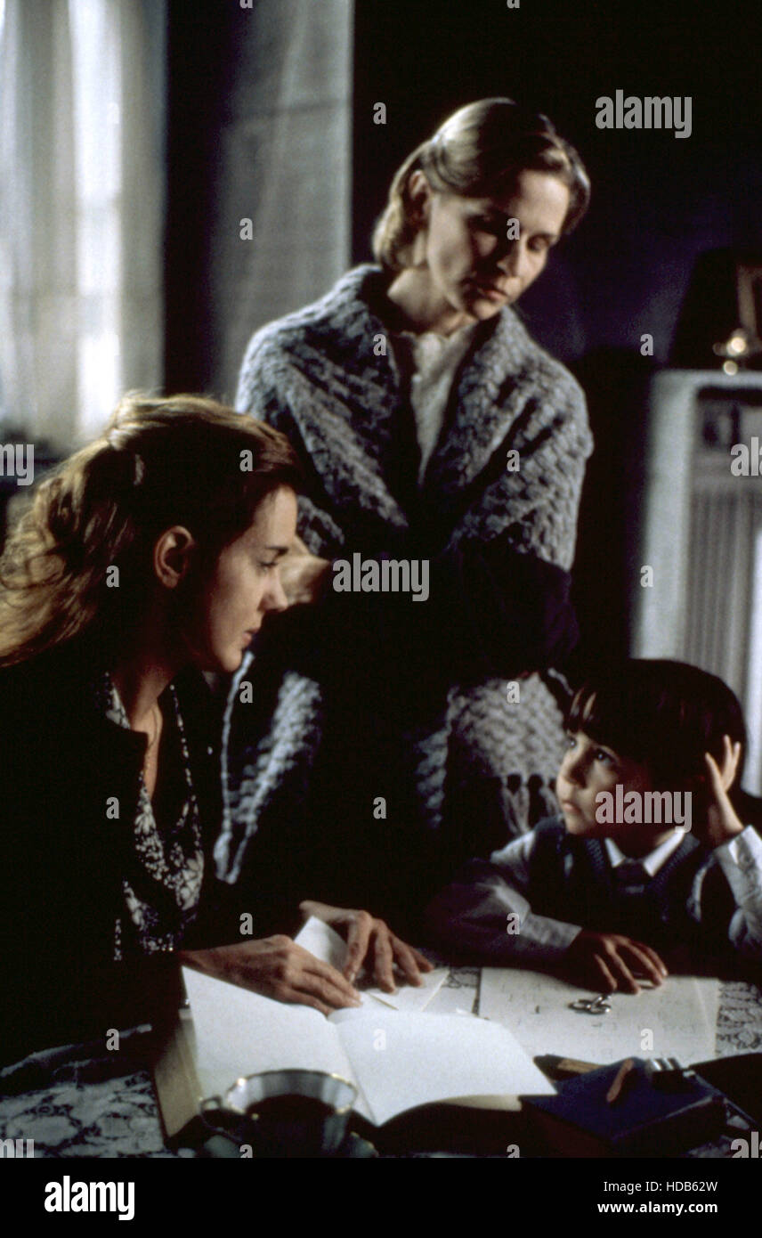 RESCUERS STORIES OF COURAGE TWO WOMEN, Elizabeth Perkins (l.), 1997