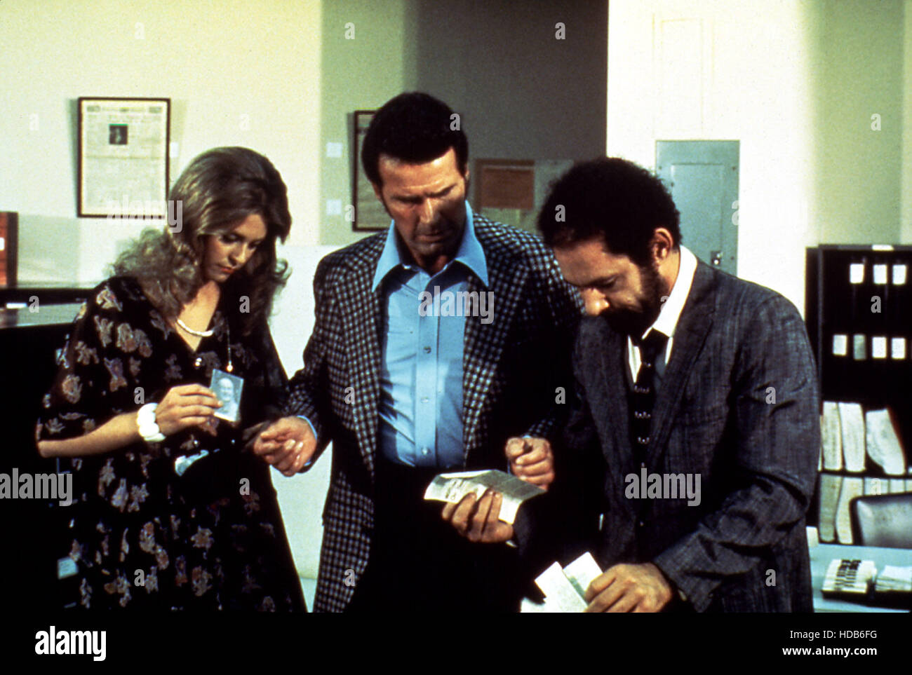 ROCKFORD FILES, Lindsay Wagner, James Garner, Stuart Margolin, 1974