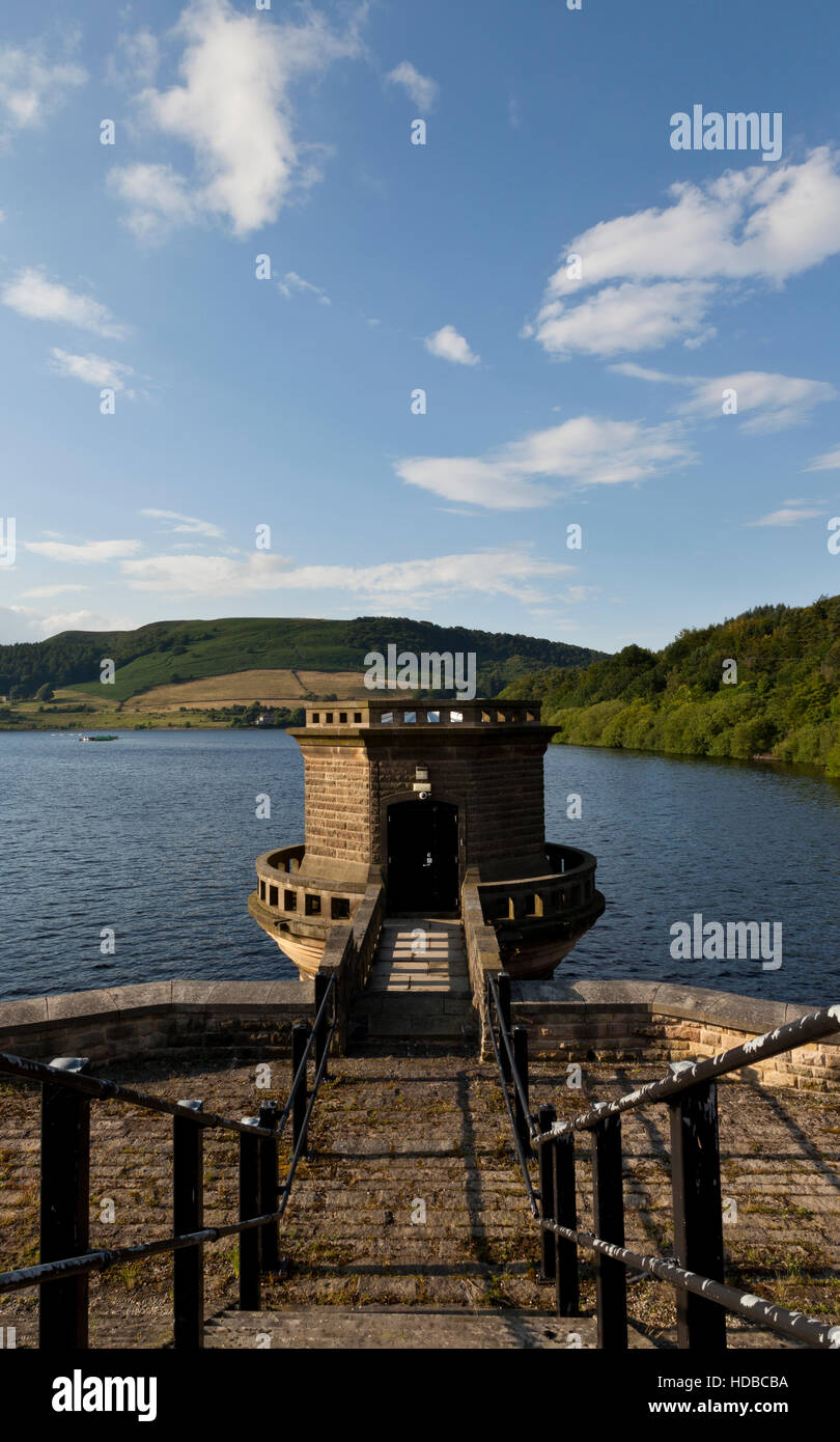 Water Outlet Tower, Lady Bower Reservoir, River Derwent, Derbyshire, UK Stock Photo